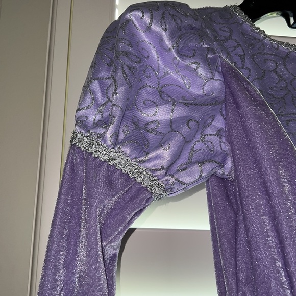 Girls Purple Velour Princess dress size small (7-8) NWOT. - Picture 4 of 11